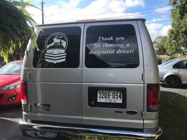cut vinyl lettering for vehicle